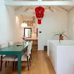 Apartment Riverfront Heritage House *