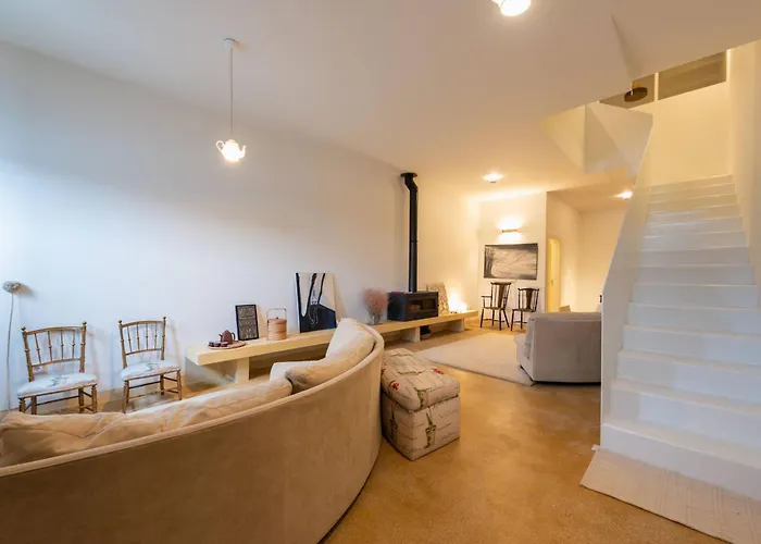 Riverfront Heritage House *