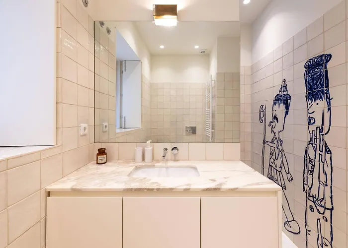 Riverfront Heritage House