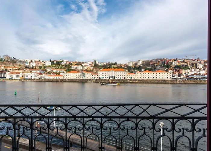 Lägenhet Riverfront Heritage House Vila Nova de Gaia